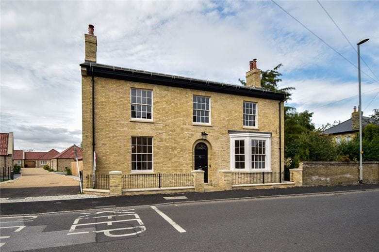 5 bedroom house, London Road, Chatteris PE16 - Available