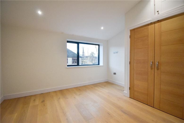 3 bedroom house, High Street, Chesterton CB4 - Available