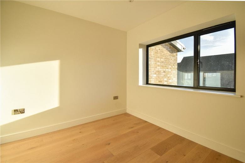 2 bedroom house, High Street, Chesterton CB4 - Available