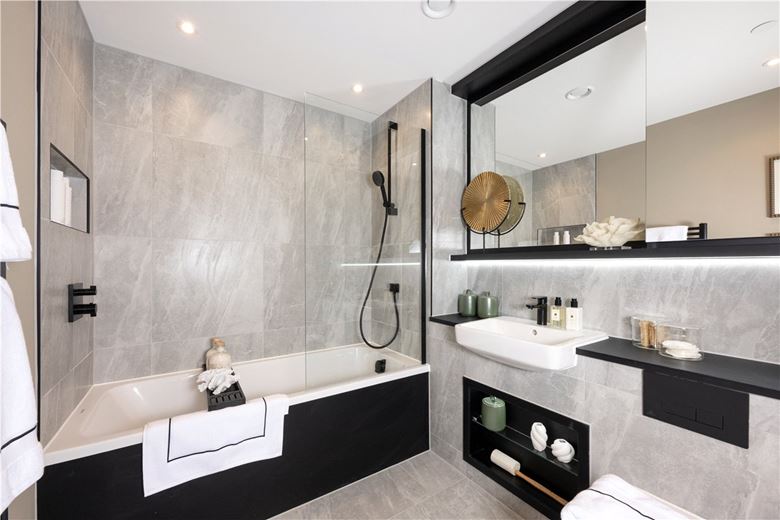 3 bedroom flat, Eddington Avenue, Eddington CB3 - Available