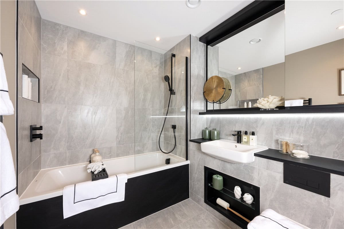 3 bedroom flat, Eddington Avenue, Eddington CB3 - Available