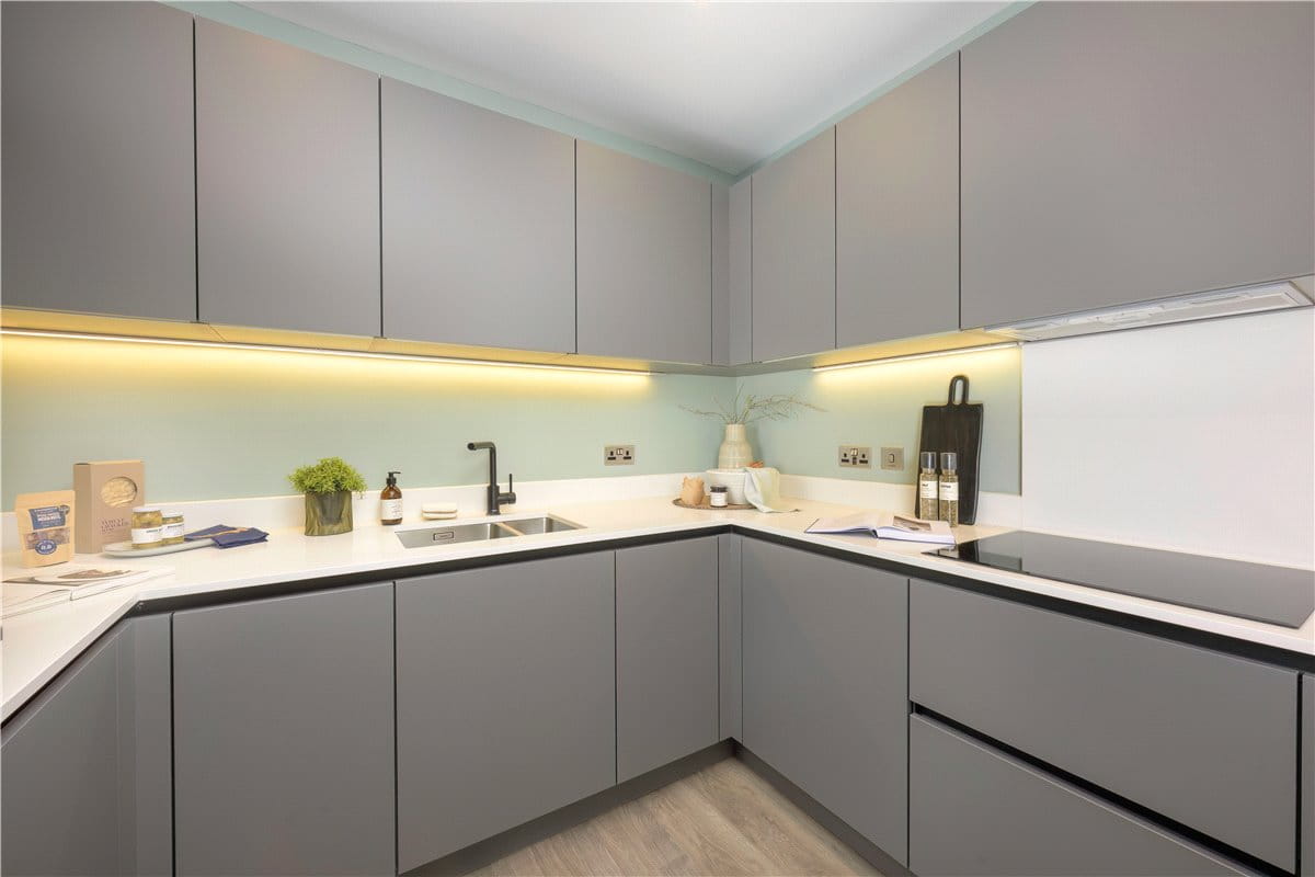 2 bedroom flat, Eddington Avenue, Cambridge CB3 - Available