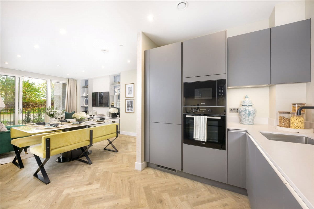 1 bedroom flat, Eddington Avenue, Cambridge CB3 - Available