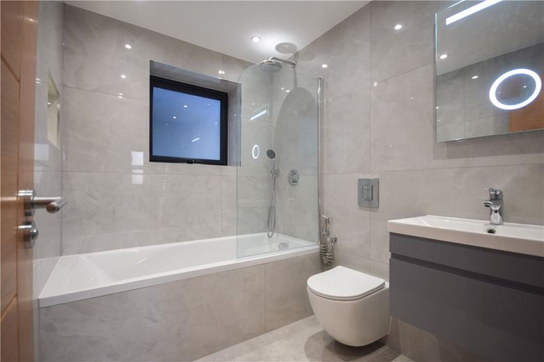 4 bedroom house, Nightingale Avenue, Cambridge CB1 - Available