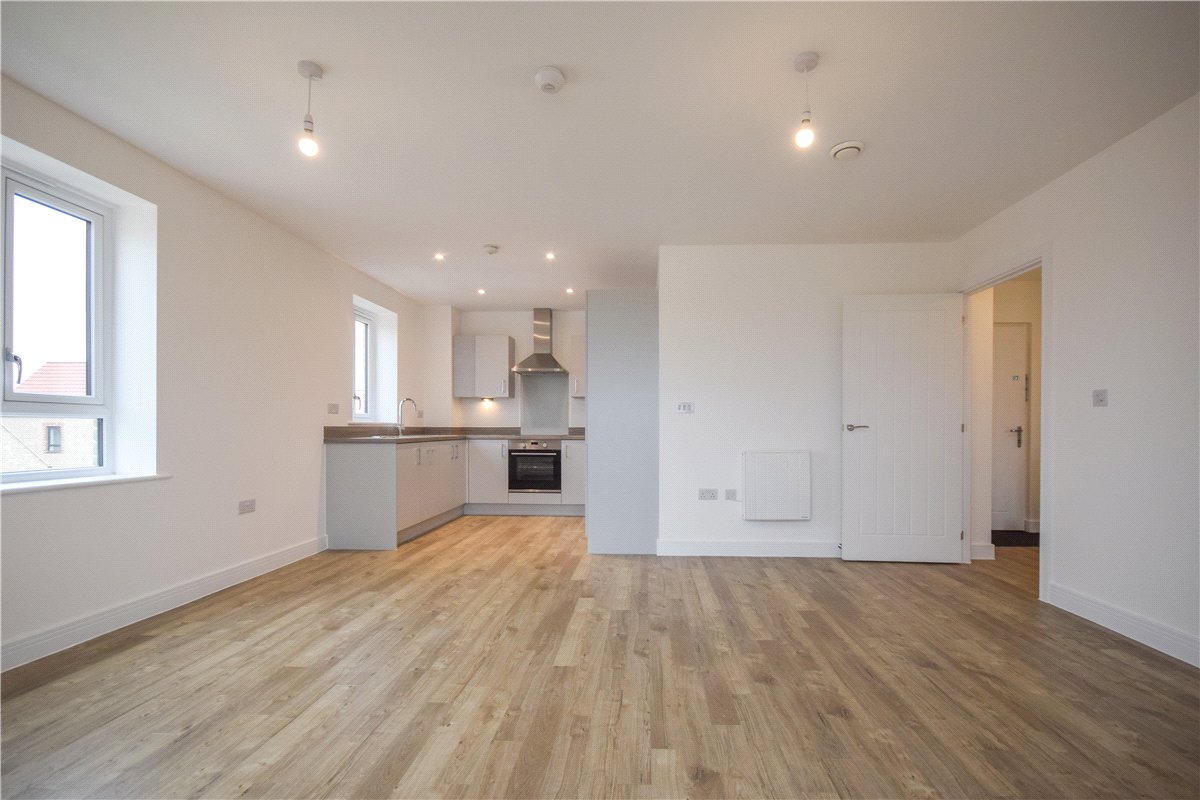 1 bedroom flat, Saffron Way, Cherry Hinton CB1 - Available