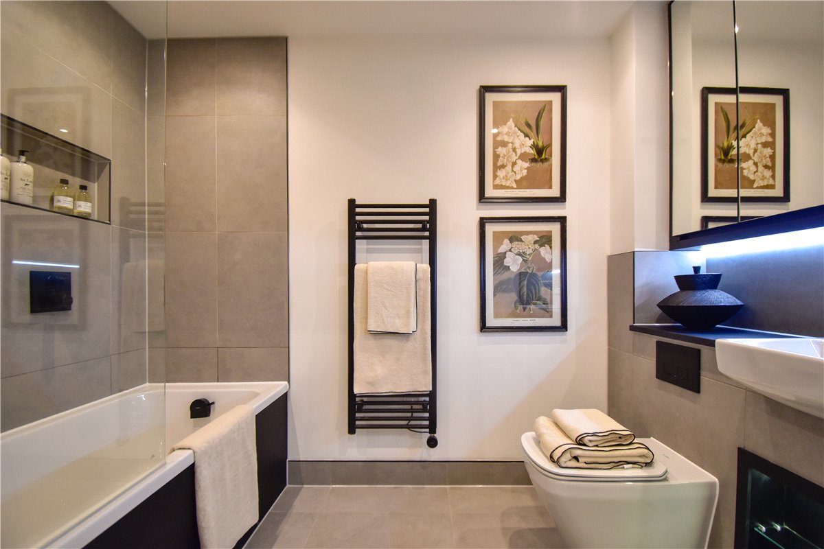 1 bedroom flat, Knights Park, Eddington CB3 - Available