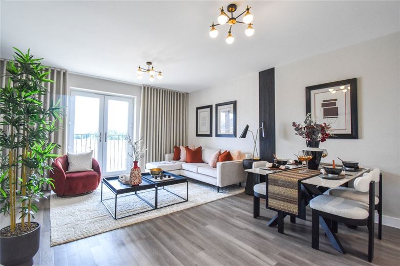 2 bedroom maisonette, Saffron Way, Cherry Hinton CB1 - Available