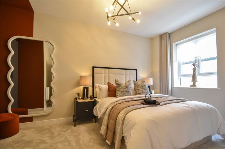 2 bedroom maisonette, Saffron Way, Cherry Hinton CB1 - Available