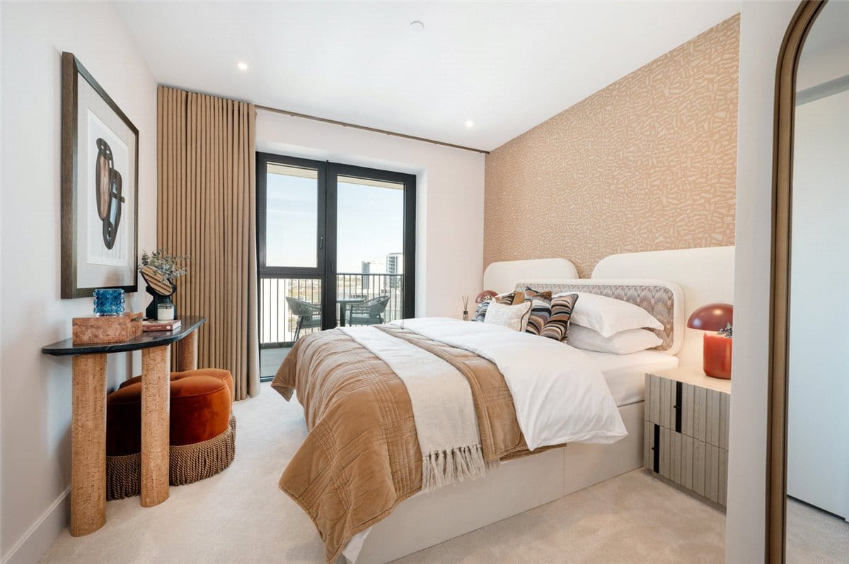 2 bedroom flat, White City Living, 54 Wood Lane W12 - Available