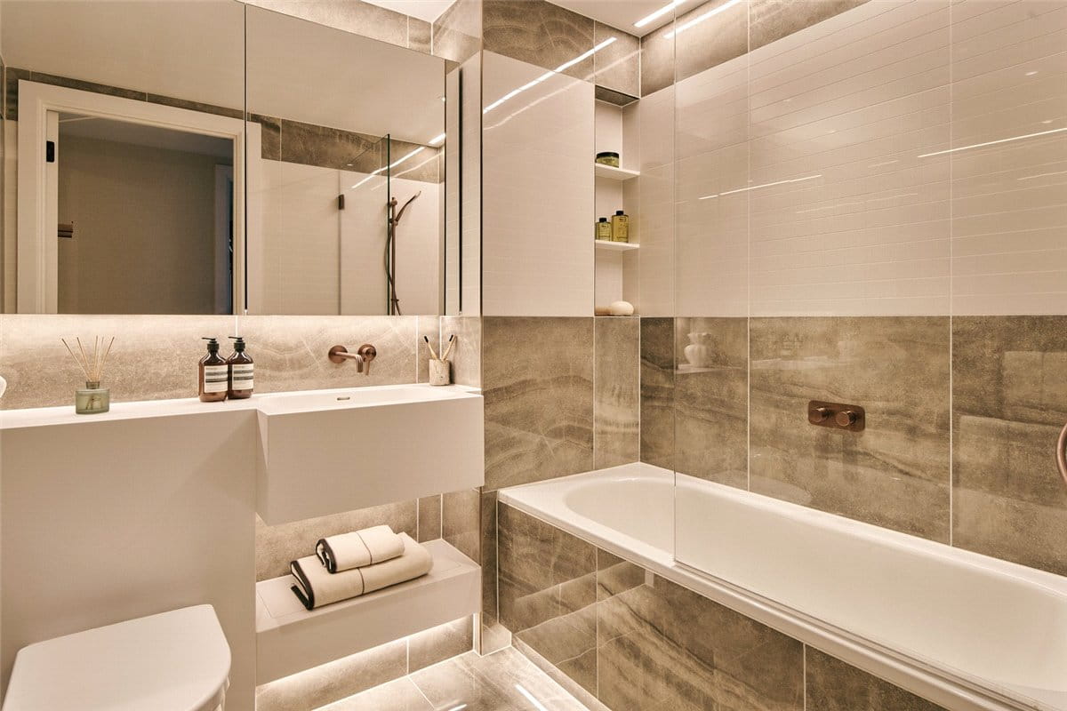 3 bedroom flat, White City Living, 54 Wood Lane W12 - Available