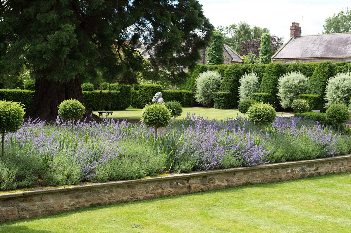 6 bedroom house, Gilling West, Near Richmond DL10 - Available