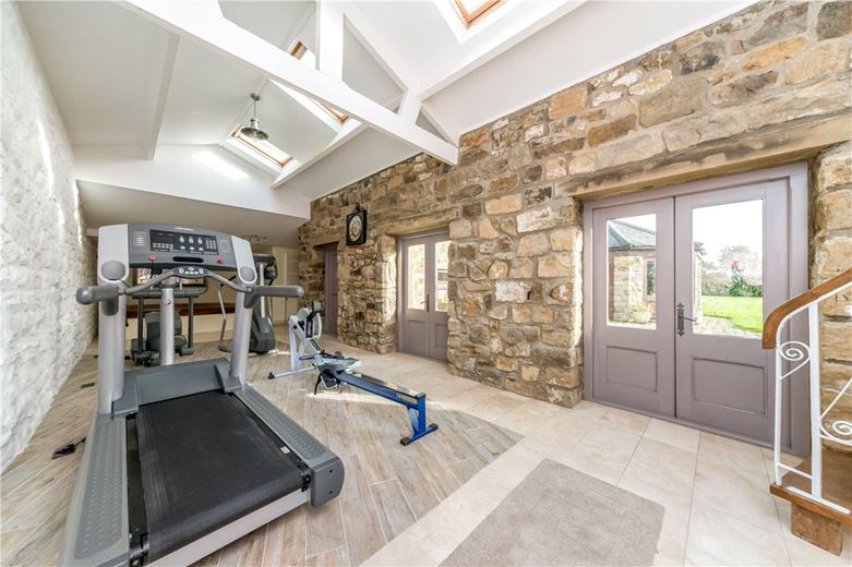 6 bedroom house, Norwood, Near Harrogate HG3 - Available