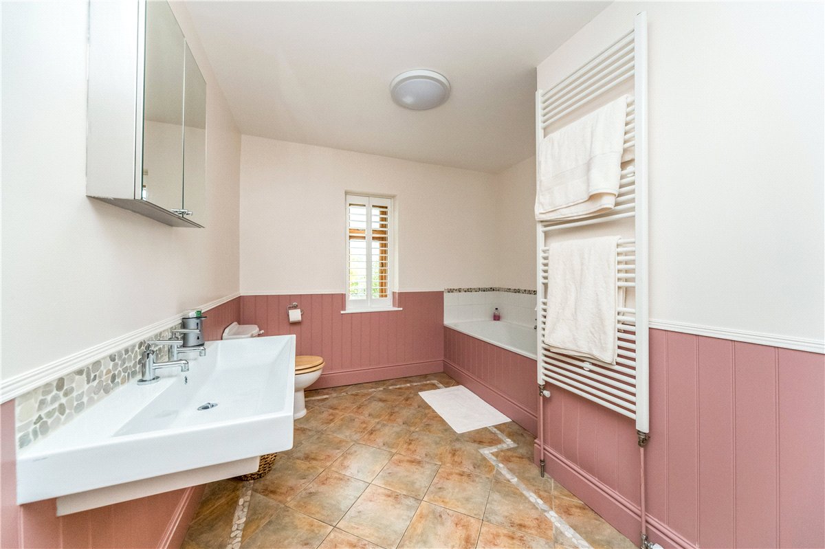 6 bedroom house, Norwood, Near Harrogate HG3 - Available