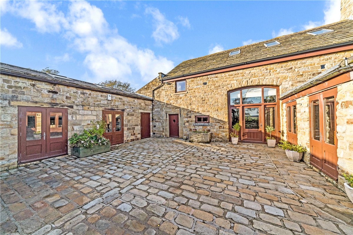 6 bedroom house, Norwood, Near Harrogate HG3 - Available