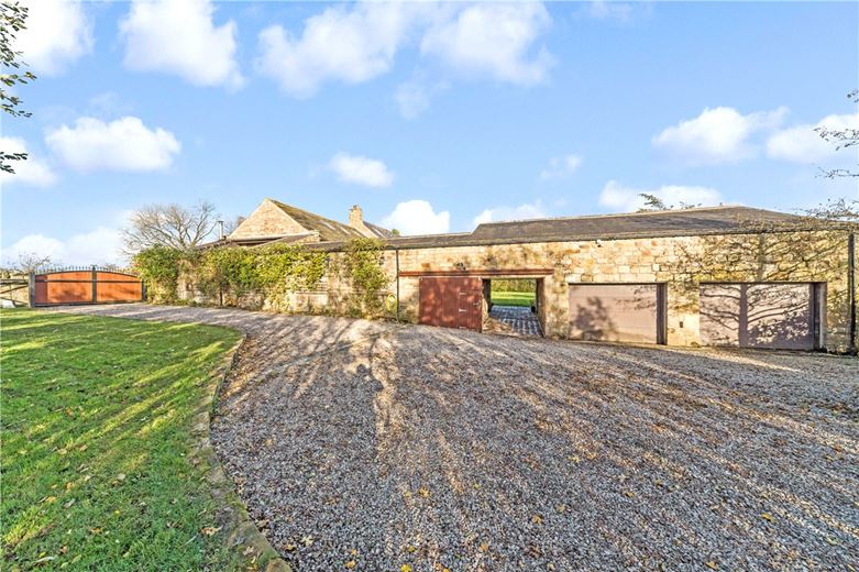 6 bedroom house, Norwood, Near Harrogate HG3 - Available