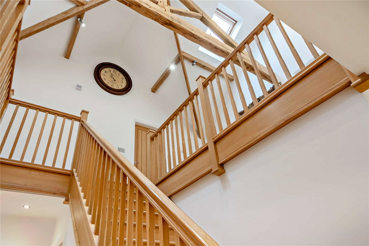 5 bedroom house, Main Street, Ledston WF10 - Available