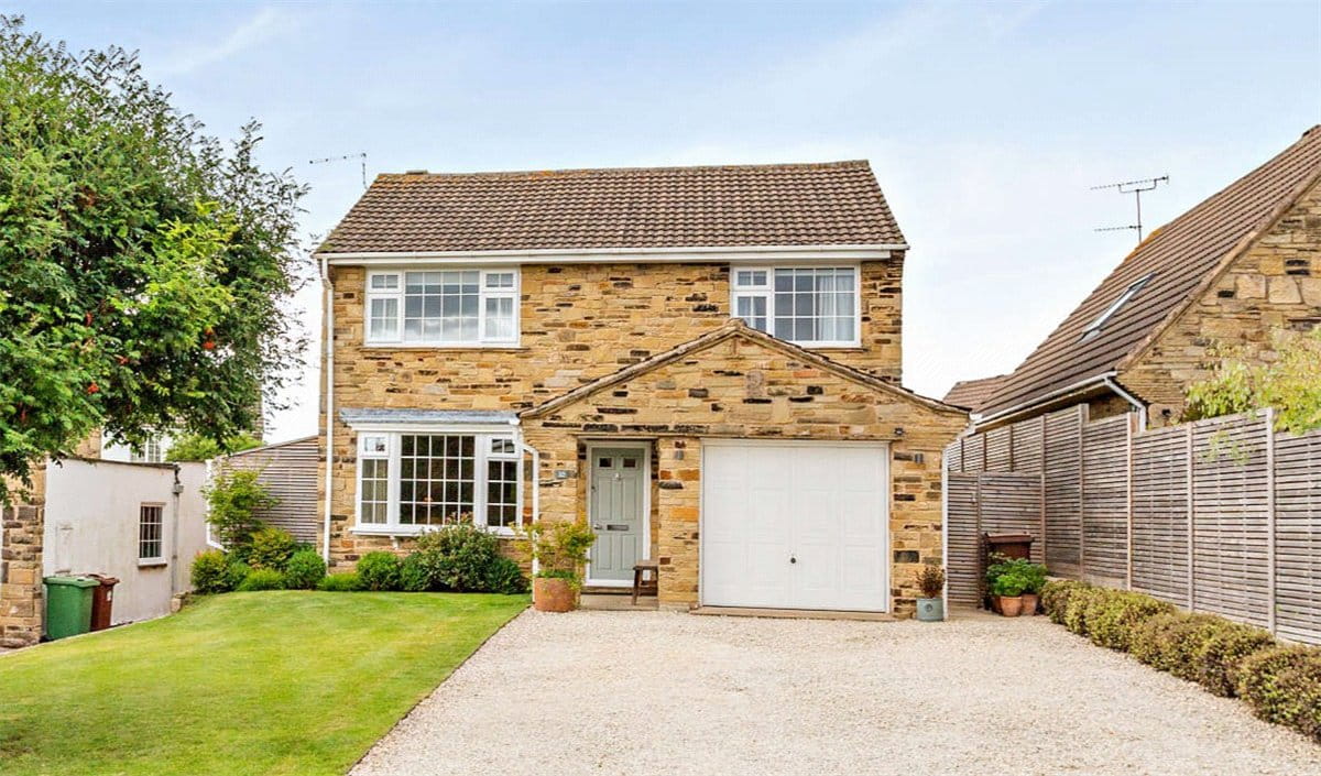 4 bedroom house, Chatsworth Drive, Wetherby LS22 - Sold