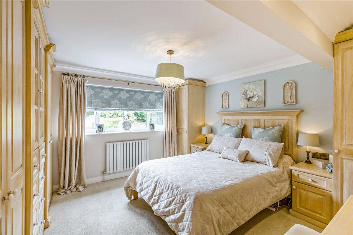 5 bedroom house, Walton Station Lane, Wakefield WF2 - Available