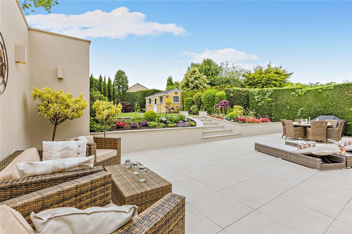 5 bedroom house, Walton Station Lane, Wakefield WF2 - Available