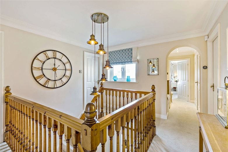 5 bedroom house, Walton Station Lane, Wakefield WF2 - Available