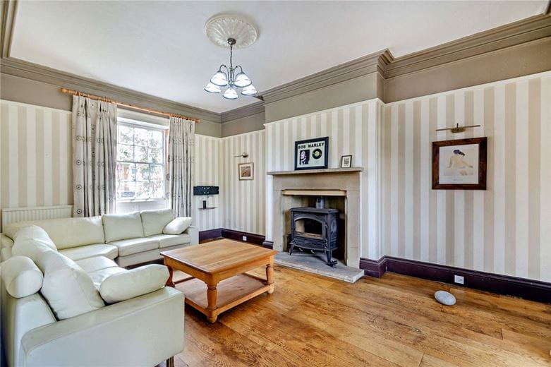 7 bedroom house, Park Street, Ripon HG4 - Available