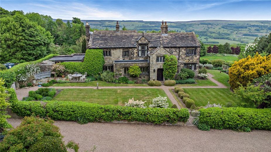 5 bedroom house, Ben Rhydding, Near Ilkley LS29 - Available