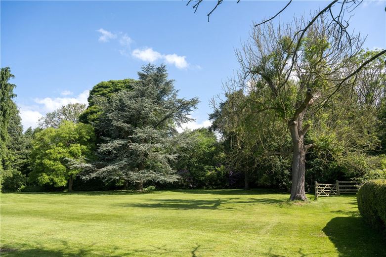 8 bedroom house, Bilton Lane, Harrogate HG1 - Sold STC