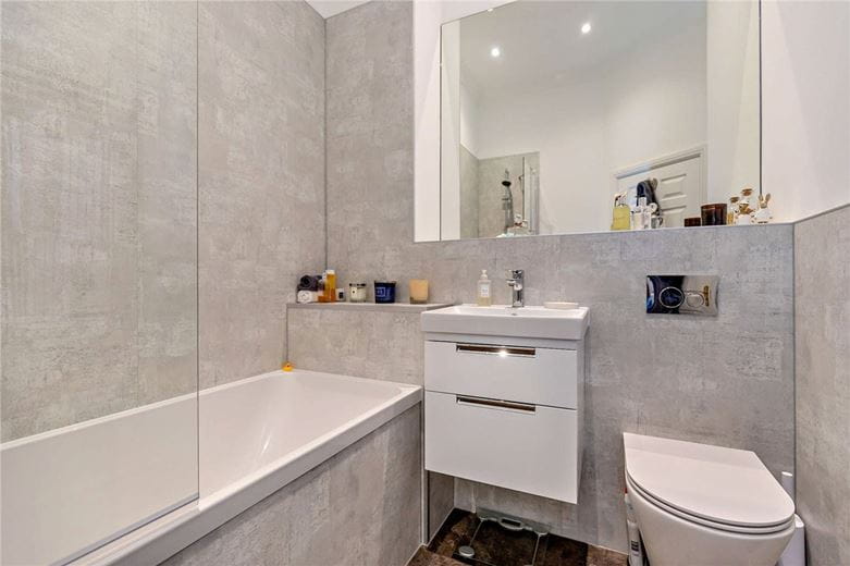 2 bedroom flat, Apartment 9, Ellis House, Ellis Court HG1 - Sold