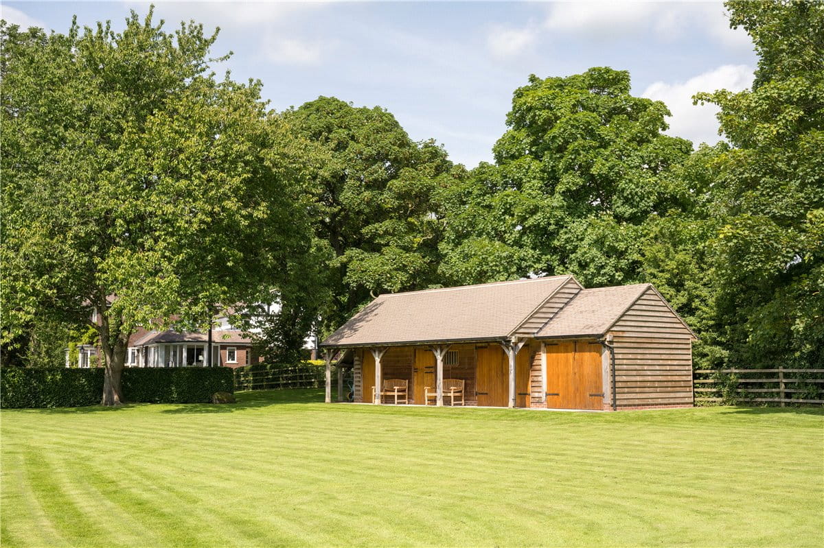 4 bedroom house, Woodgate Lane, Weeton LS17 - Available