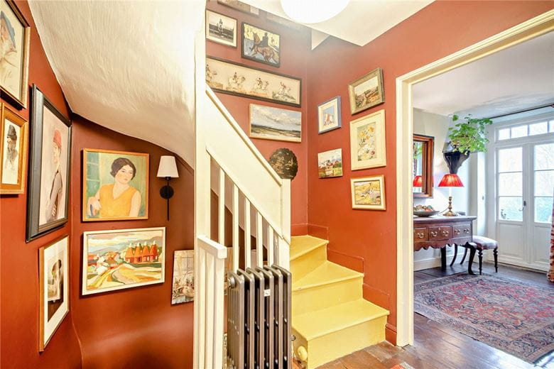 2 bedroom house, Wellington Square, Harrogate HG2 - Available