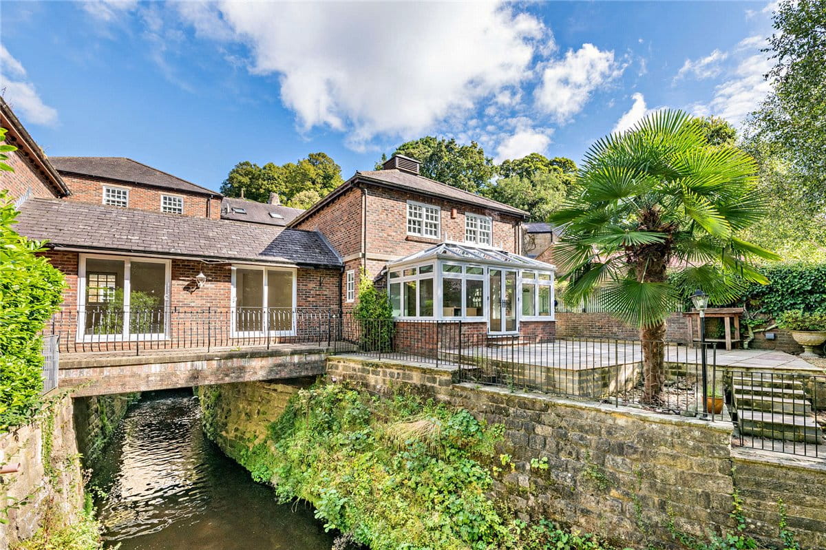 2 bedroom house, Castle Mills, Knaresborough HG5 - Sold