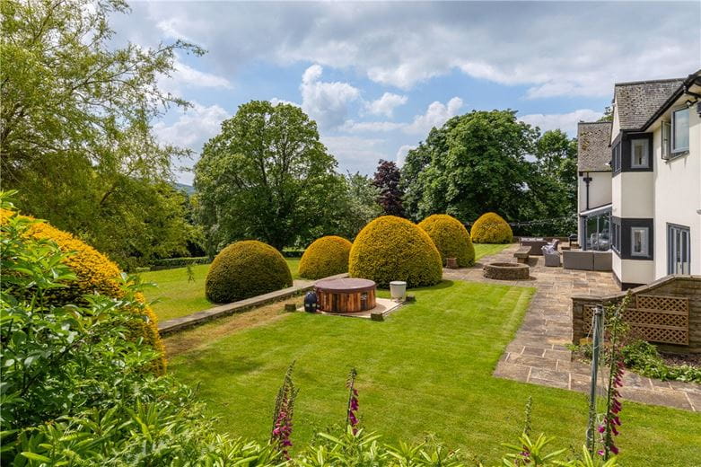 7 bedroom house, Nesfield, Near Ilkley LS29 - Sold STC