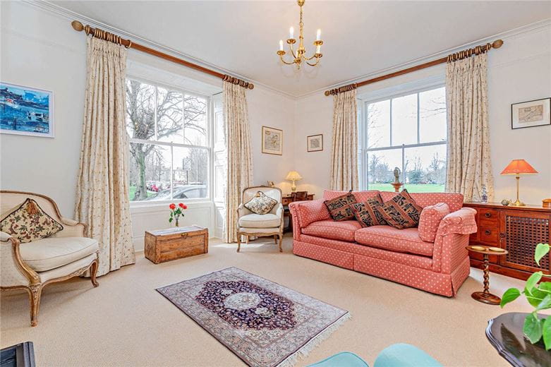 5 bedroom house, Church Square, Harrogate HG1 - Available