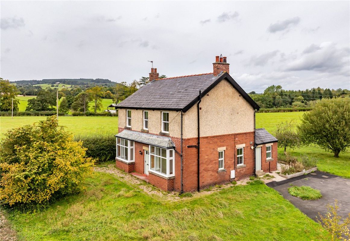 4 bedroom house, Bradhurst Farmhouse, Stonyhurst BB7 - Available