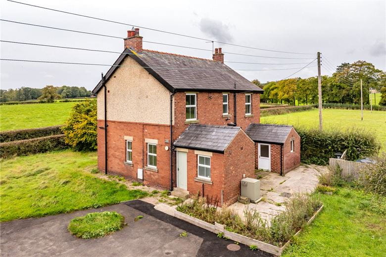 4 bedroom house, Bradhurst Farmhouse, Stonyhurst BB7 - Available