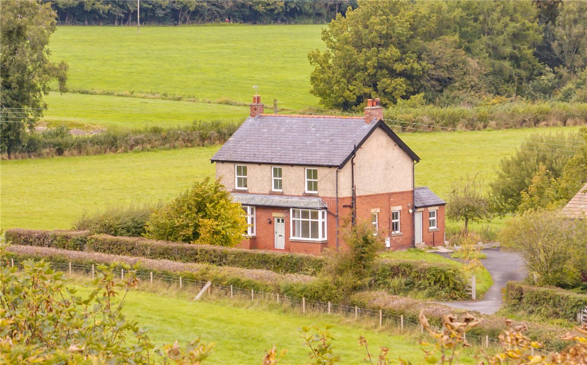 4 bedroom house, Bradhurst Farmhouse, Stonyhurst BB7 - Available