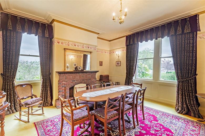 3 bedroom house, Strait Lane, Huby LS17 - Sold