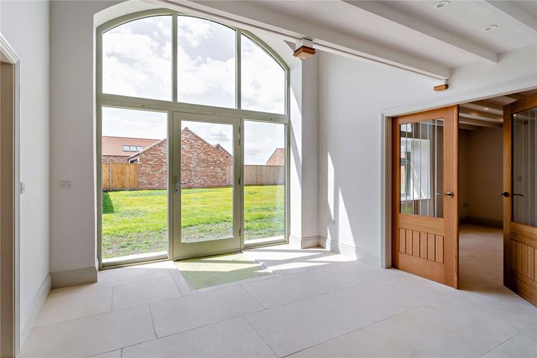 5 bedroom house, Back Lane, Rainton YO7 - Available