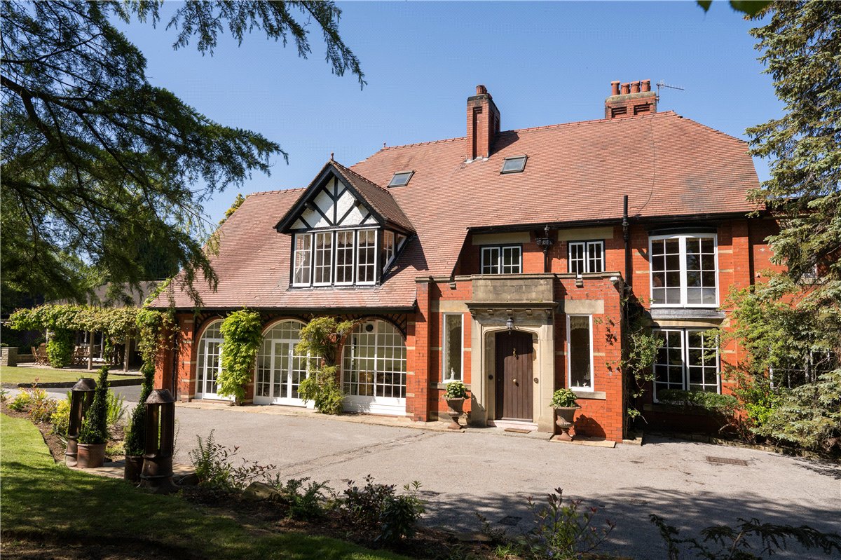 6 bedroom house, Burley Woodhead, Near Ilkley LS29 - Available