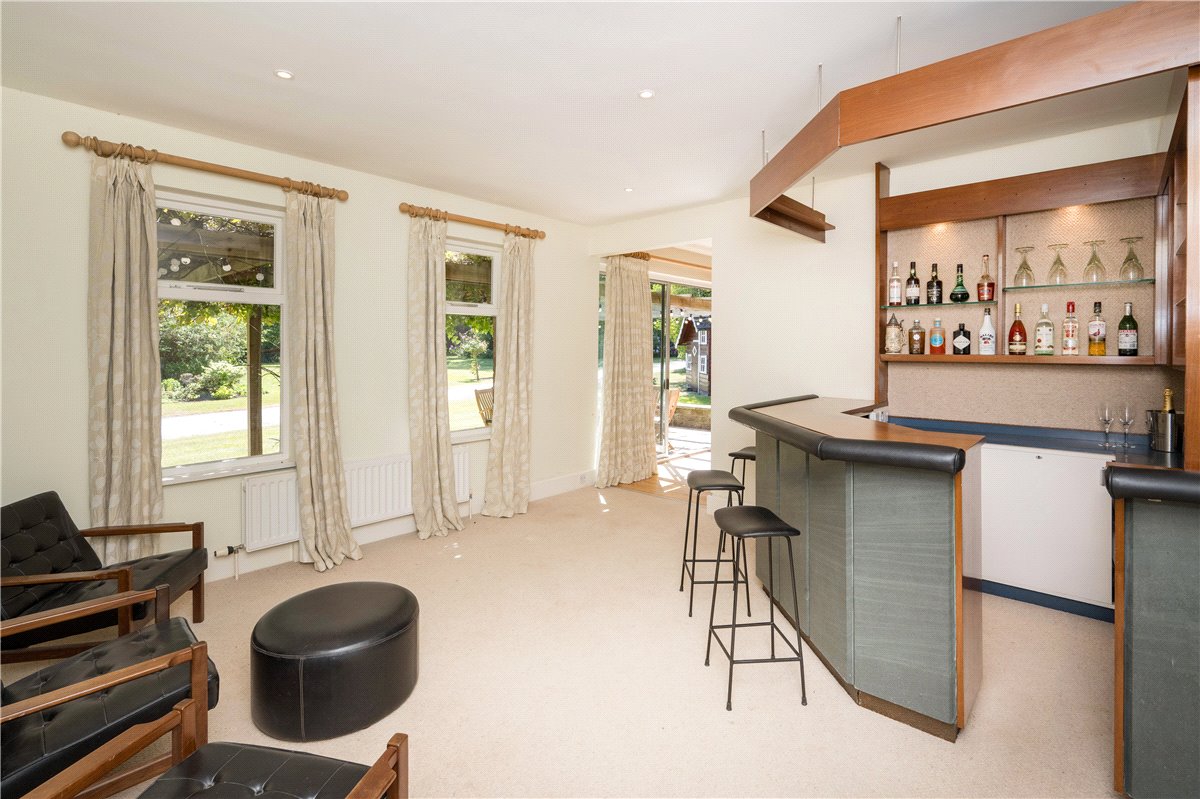 6 bedroom house, Burley Woodhead, Near Ilkley LS29 - Available