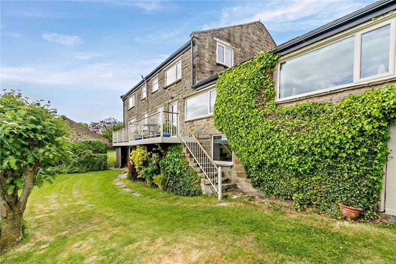 4 bedroom house, Stumps Lane, Darley HG3 - Available