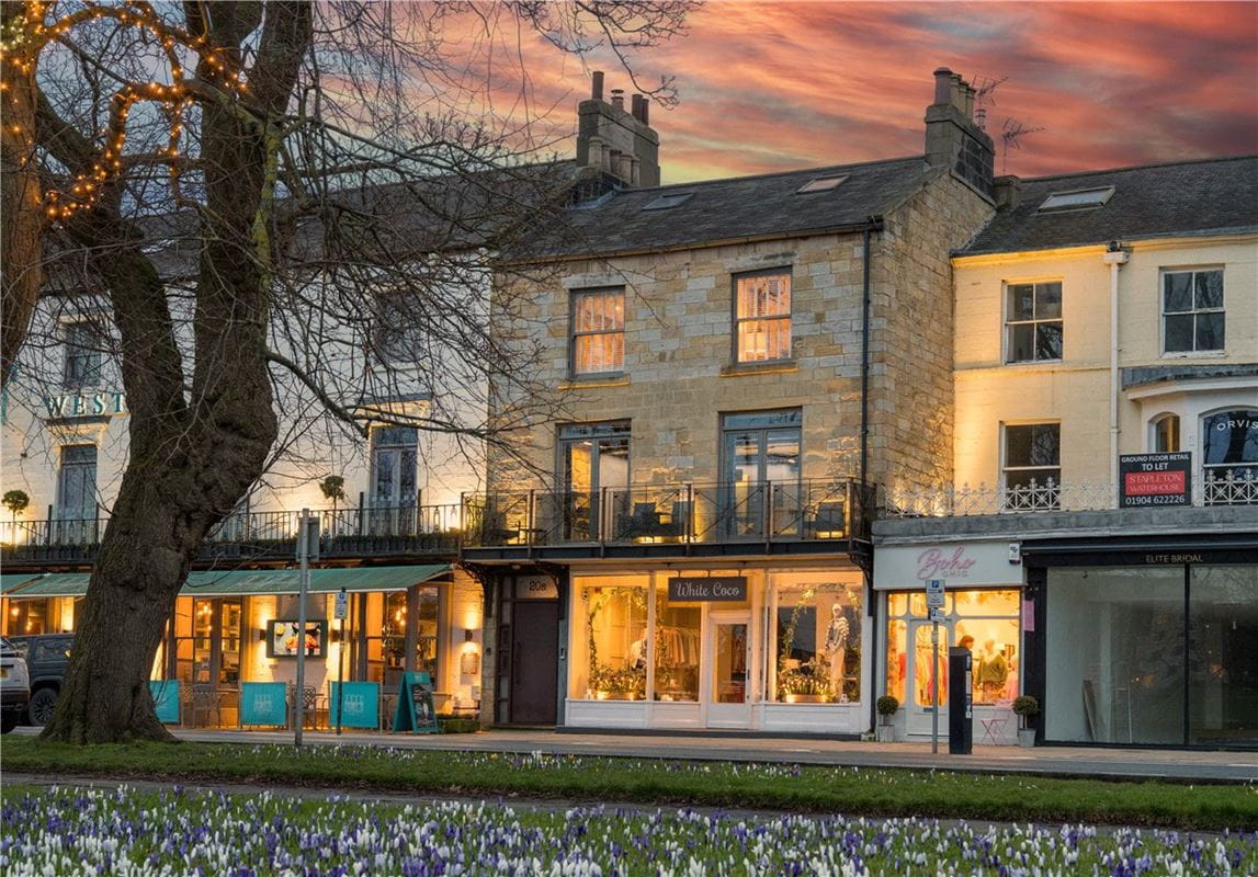  bedroom flat, West Park, Harrogate HG1 - Available