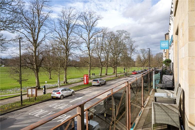  bedroom flat, West Park, Harrogate HG1 - Available