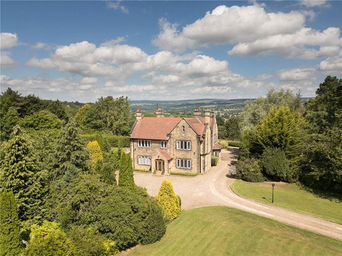 6 bedroom house, Moor Lane, Burley in Wharfedale LS29 - Available