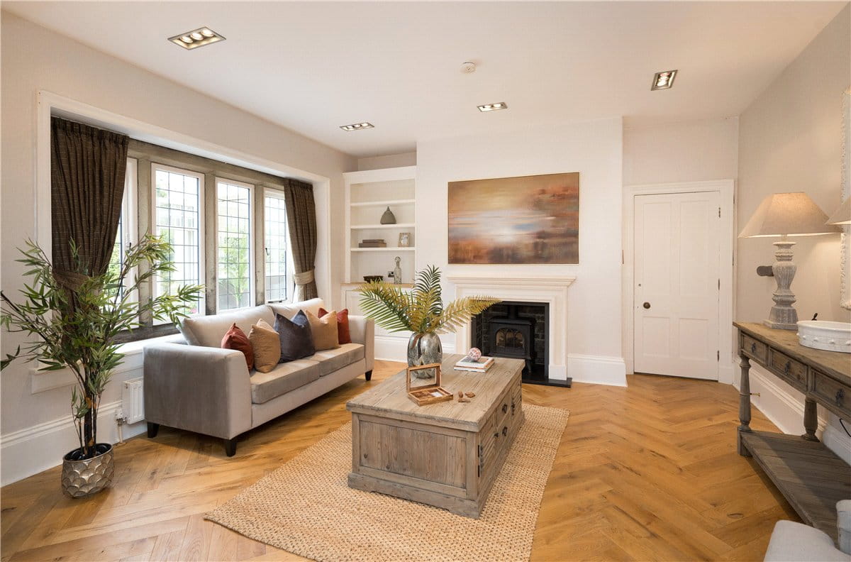 6 bedroom house, Moor Lane, Burley in Wharfedale LS29 - Sold STC