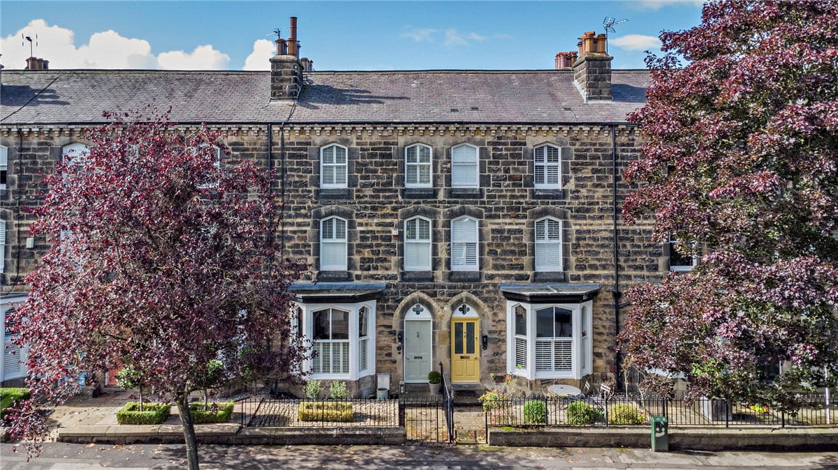 3 bedroom house, West End Avenue, Harrogate HG2 - Sold STC