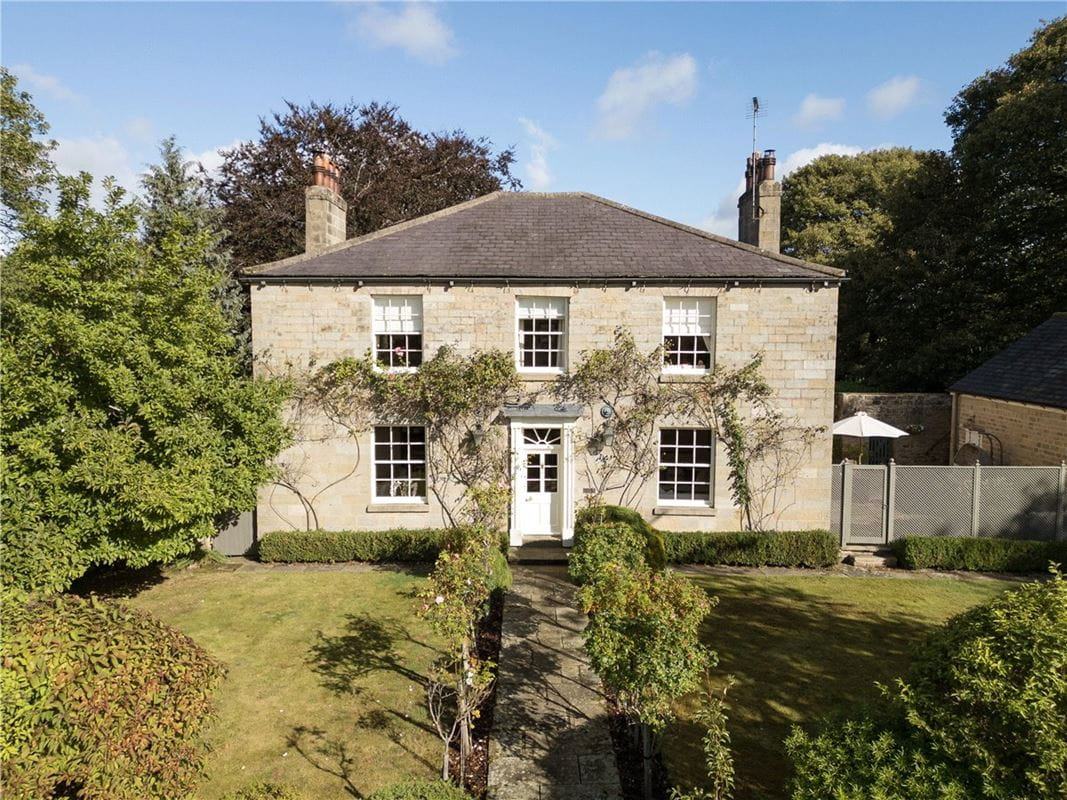 4 bedroom house, Scotton Lodge, Scotton HG5 - Available