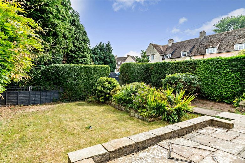 4 bedroom house, Hillside, Follifoot HG3 - Available