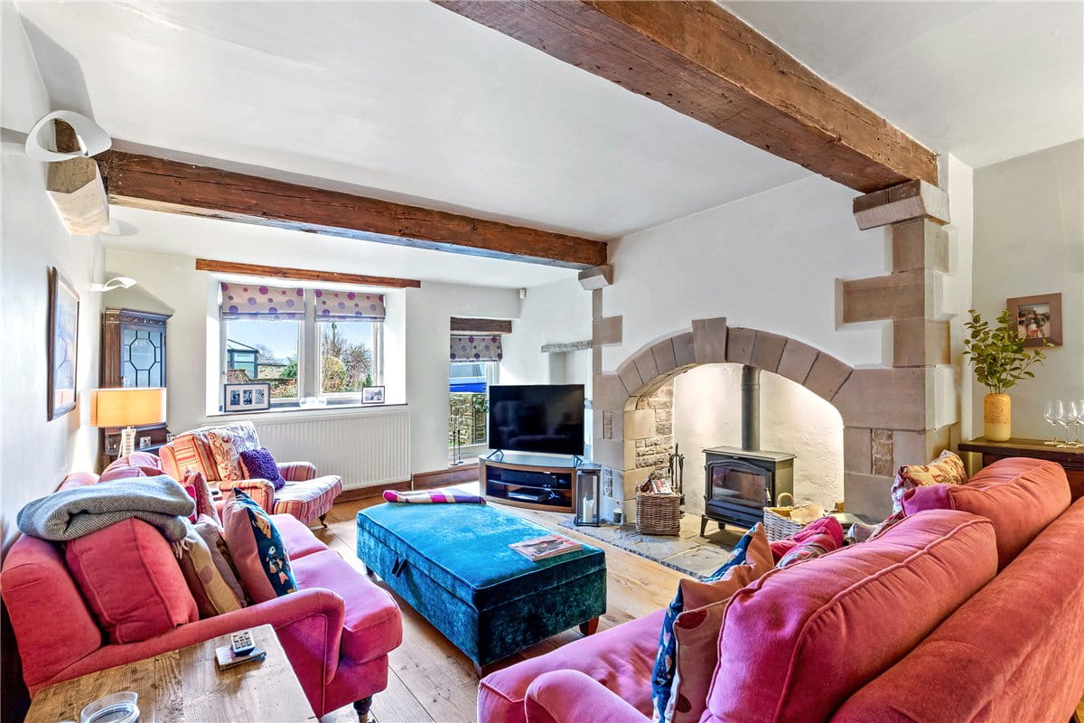 5 bedroom house, West Lane, Bradley BD20 - Available