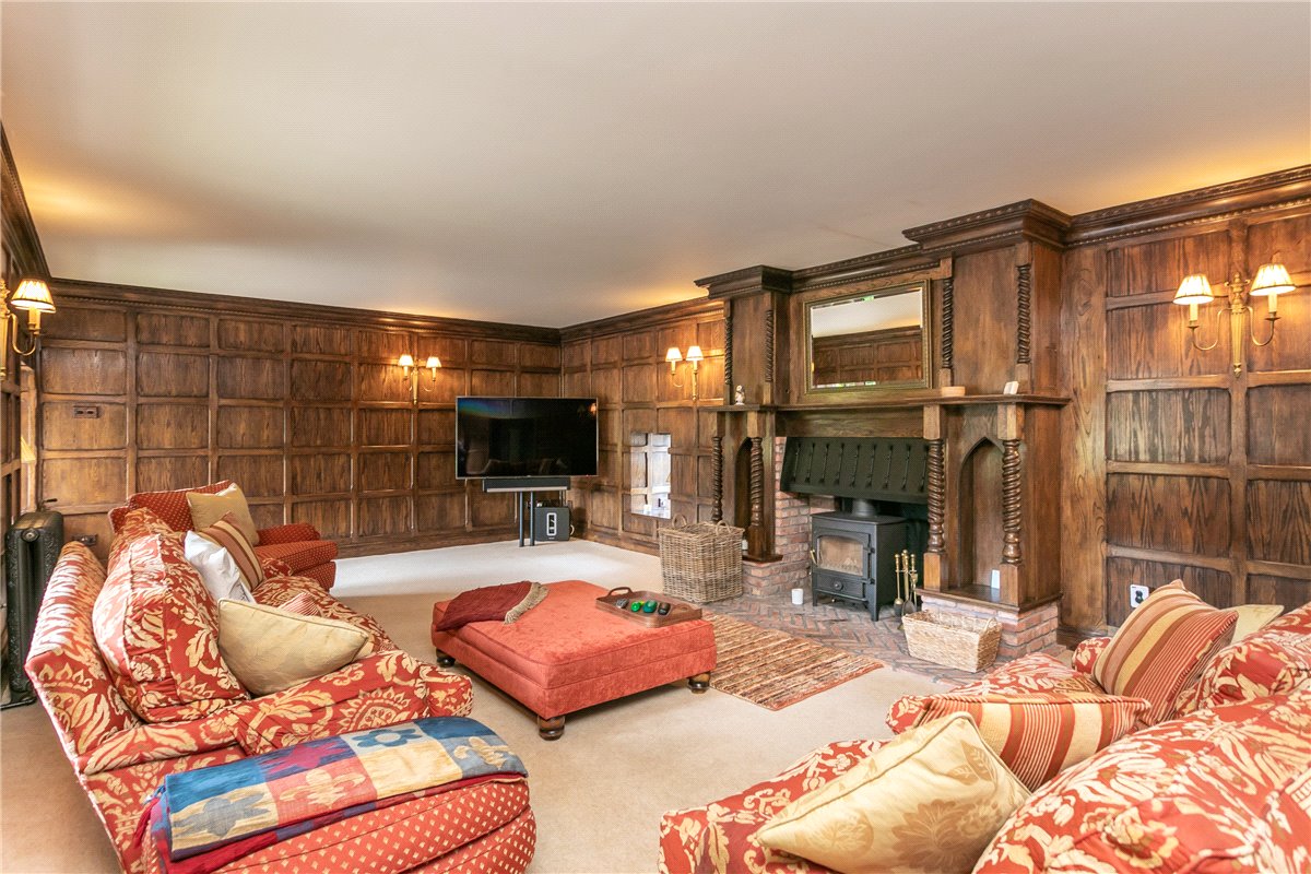 6 bedroom house, Osbaldeston, Near Blackburn BB2 - Available